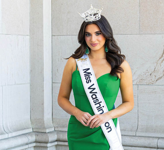 The Class of 1979 poses for a photo